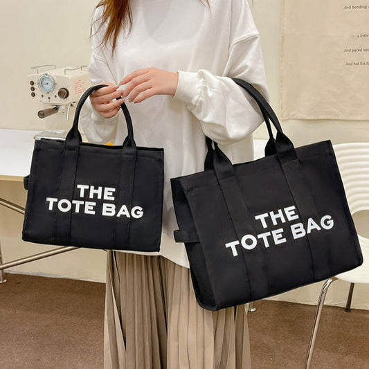 Novi™ |  Loïs Tote Bag